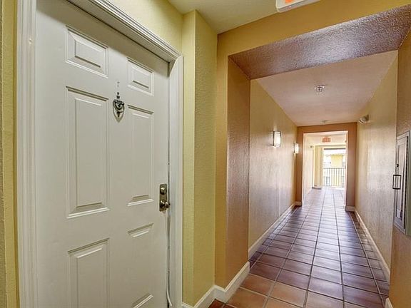 4th image of 720 S Sapodilla Ave #507