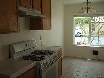 2 bed, 1363 sqft, $1,800 — Photo 3