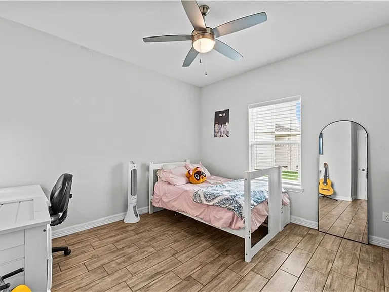 3302 Hadi Dr — Photo 10