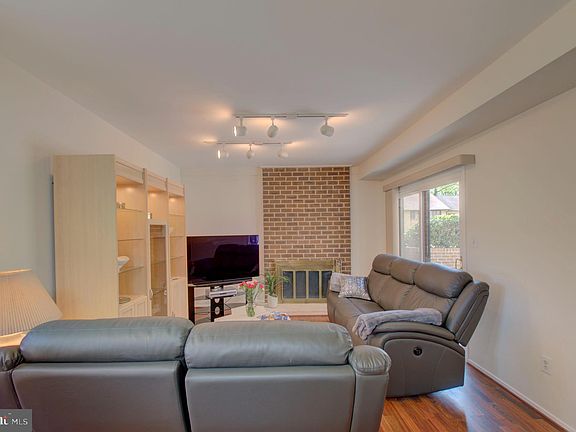 5th image of 20419 Meadow Pond Pl