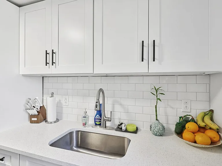 Charming 1, 2, and 3-Bedroom Townhomes in a Quiet Pittsburgh Neighborhood — Photo 76