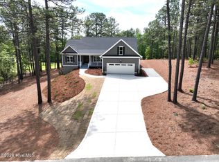117 Banbridge Dr, West End, NC 27376