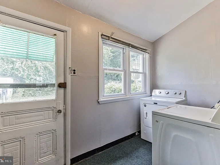 427 Ripka St — Photo 13
