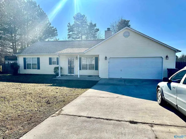 106 Fox Hill Ct, Toney, AL 35773