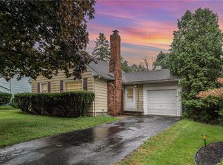 369 Eaton Rd, Rochester, NY 14617