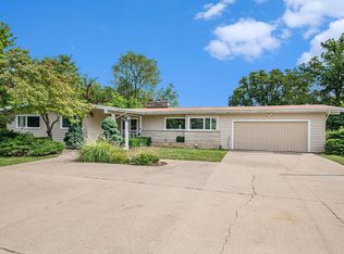 15189 Gleason Rd, Three Rivers, MI 49093