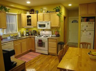 35 Cotting St, Medford, MA 02155