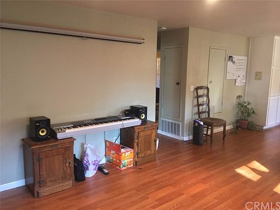 New laminate and plenty of wall space