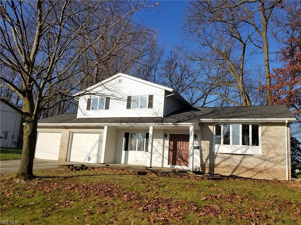 1st image of 2018 Chestnut Hill Dr
