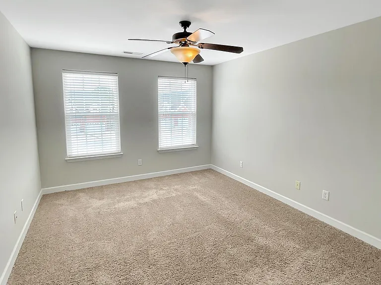 8270 Double Eagle Ct — Photo 26