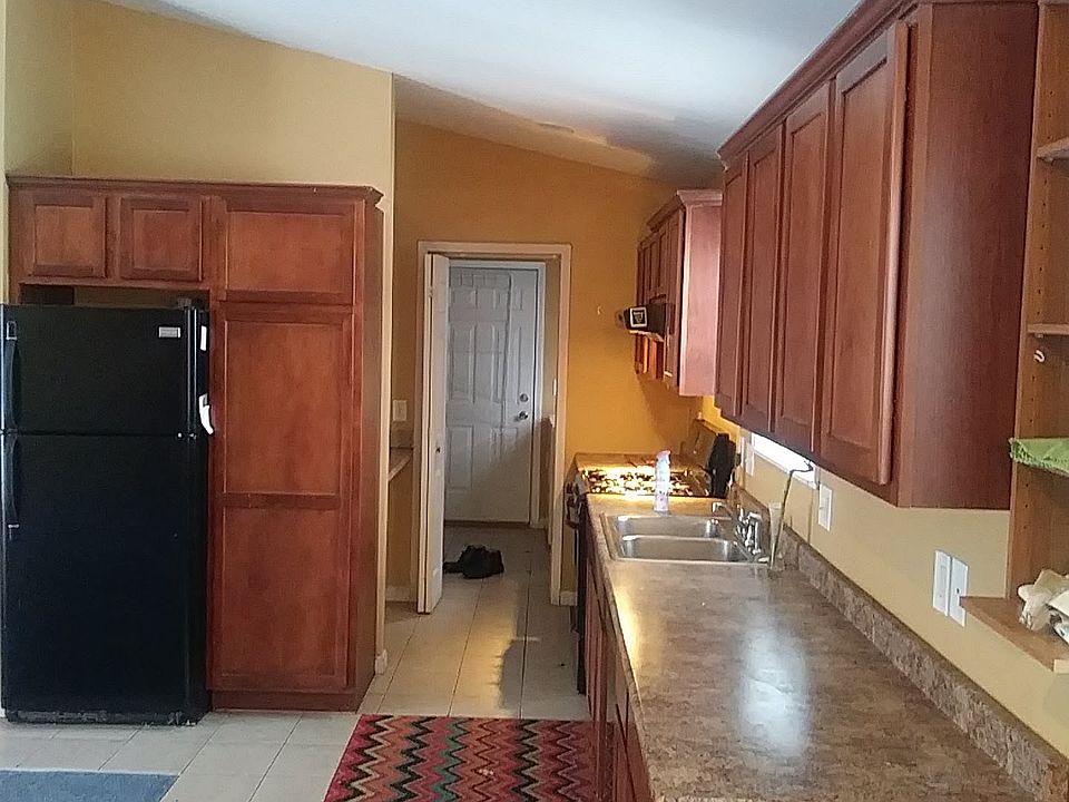 1st image of 19391 Hilton Dr
