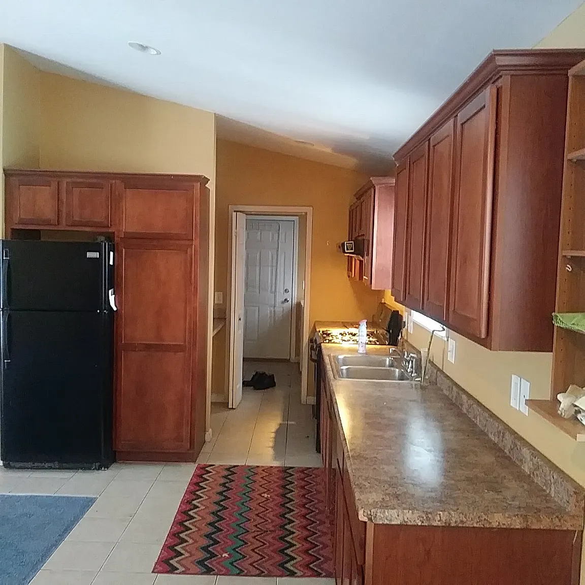 19391 Hilton Dr photo 1