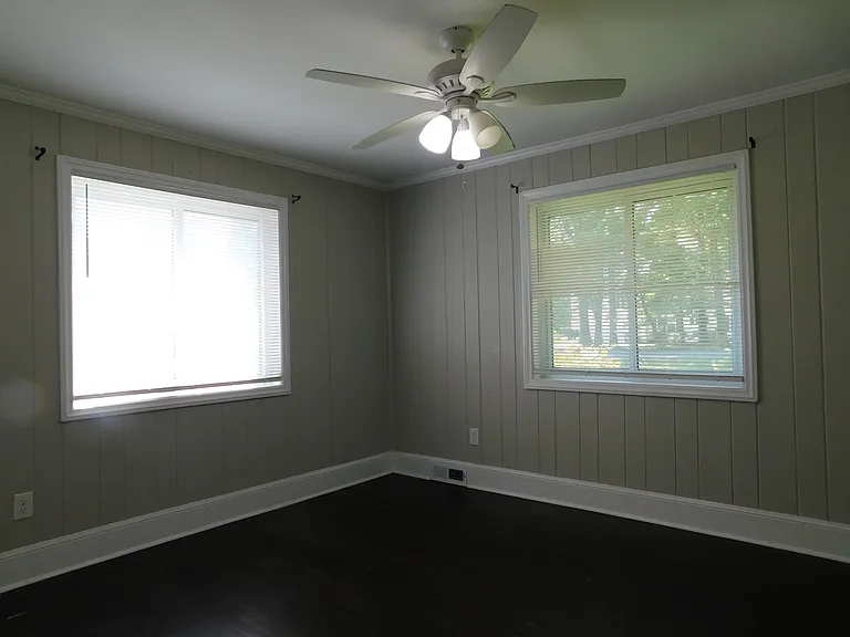 411 Gray Dr — Photo 14