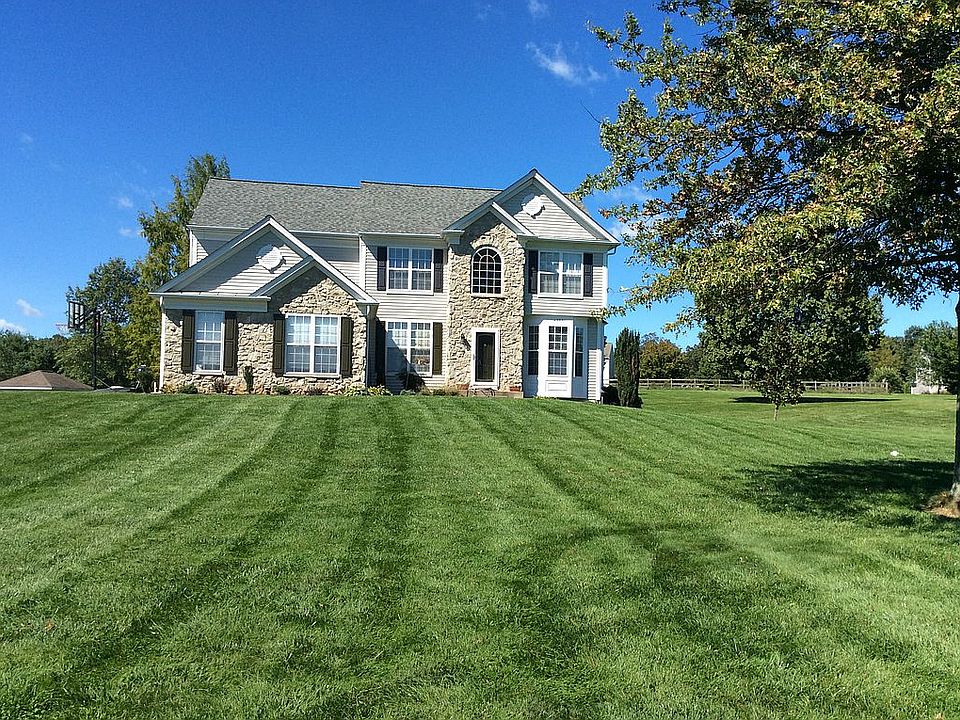 1st image of 6330 Cattail Dr