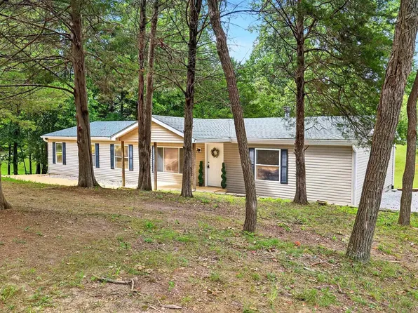 1381 Stevens Ln, Mitchell, IN 47446