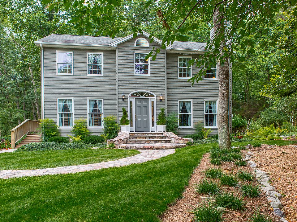 1st image of 194 Martin Ln