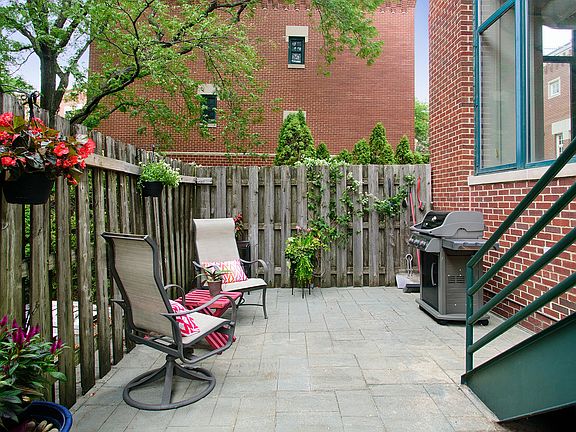 5th image of 2600 N Southport Ave APT 111