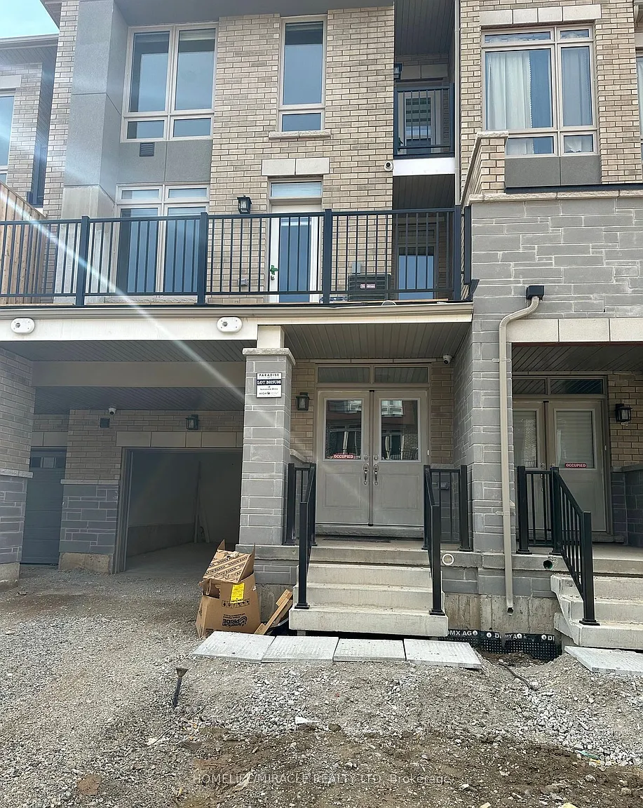 18 Arrowview Dr photo 1
