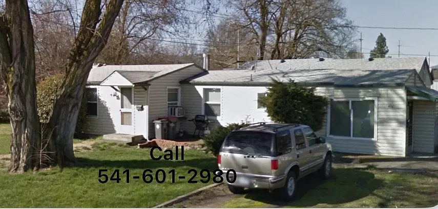 936 1/2 Newtown St — Photo 1