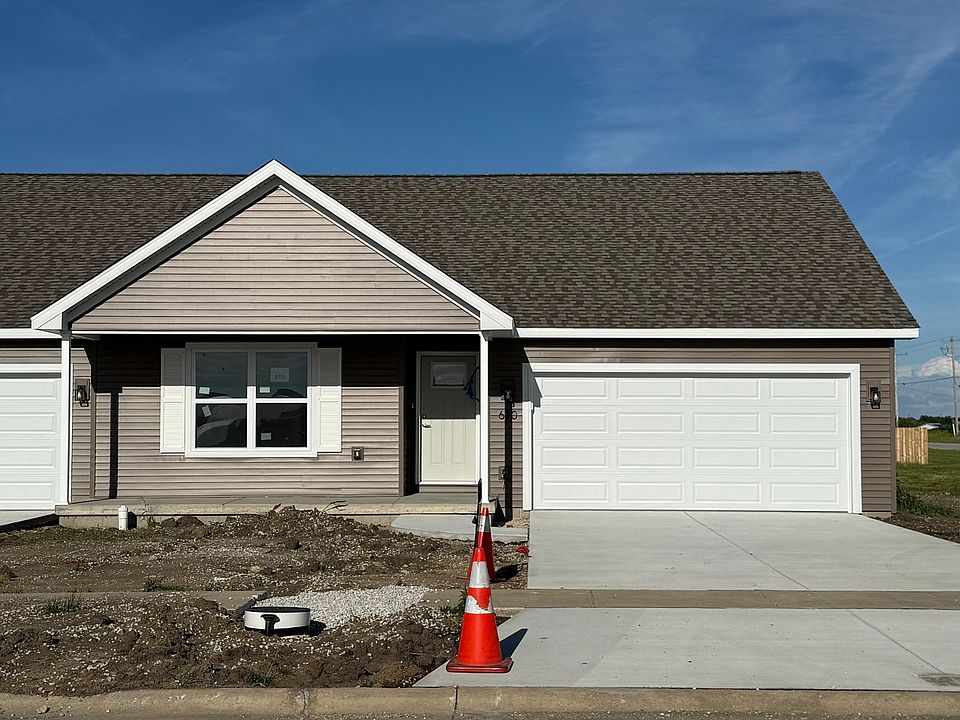 1st image of 610 Patterson Dr #3