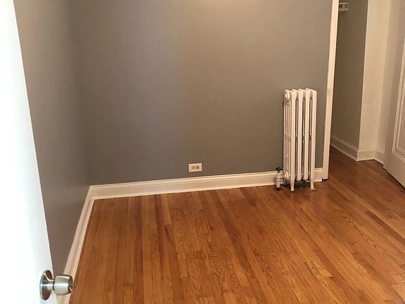 3rd image of 8242 Knox Ave Floor 1