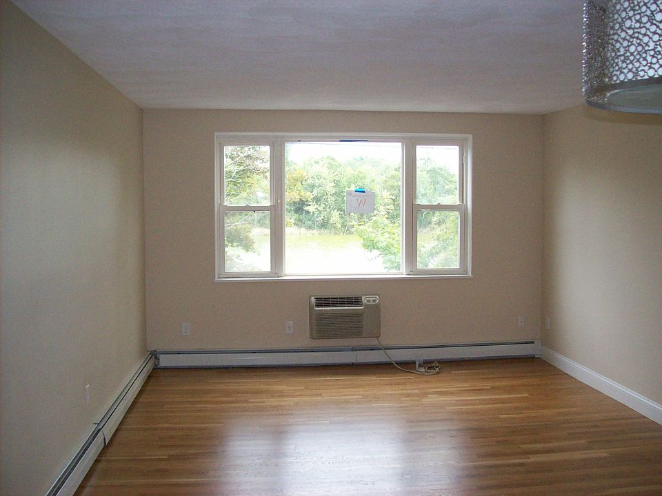 1st image of 1105 Lexington St Unit 11-6