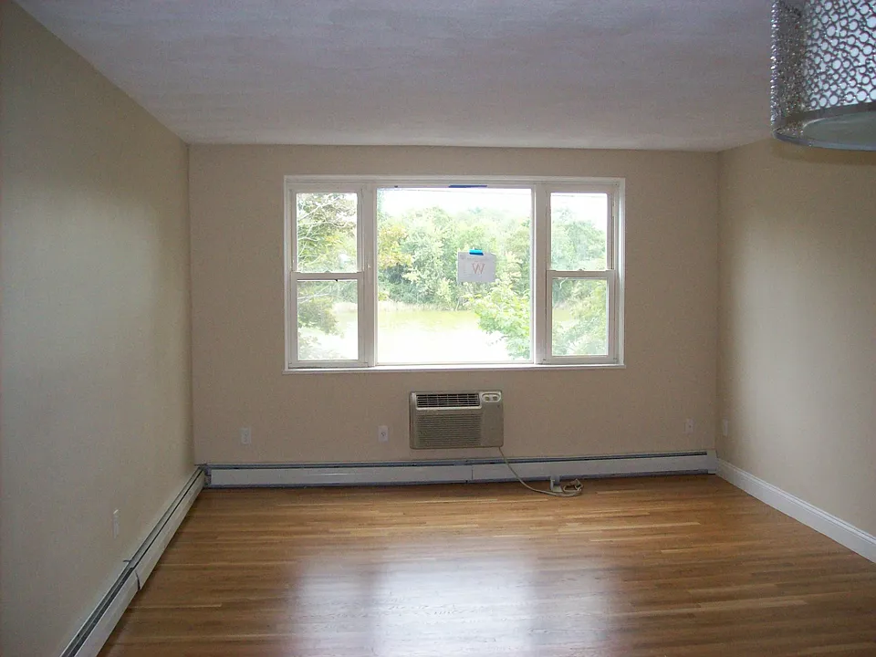 1105 Lexington St #11-6