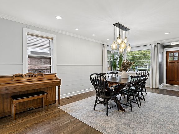 5th image of 1095 Webster Ln