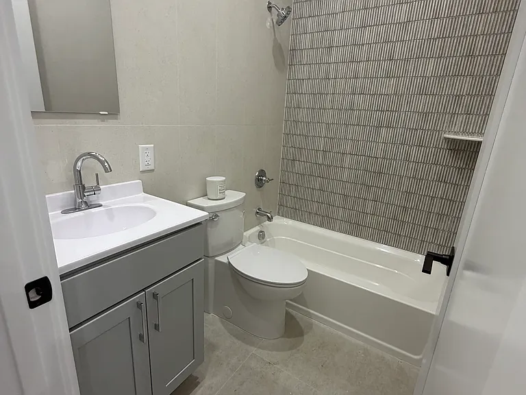 40 Lembeck Ave #204B — Photo 6