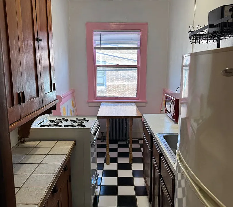 2507 Nicollet Ave. S