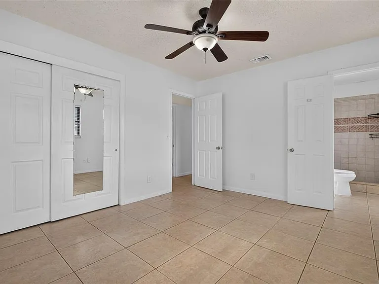 6411 Santa Monica Dr — Photo 20