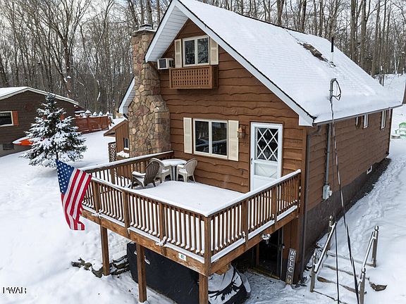 3rd image of 41 Deerfoot Rd