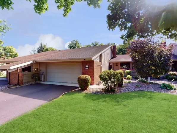 9421 Woodbridge Rd, Bloomington, MN 55438