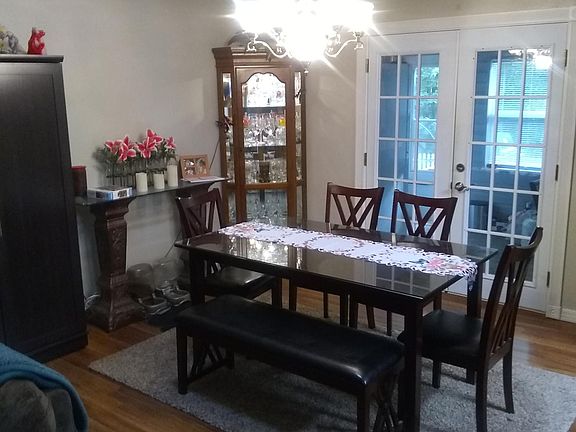 4th image of 170 Saint George Dr