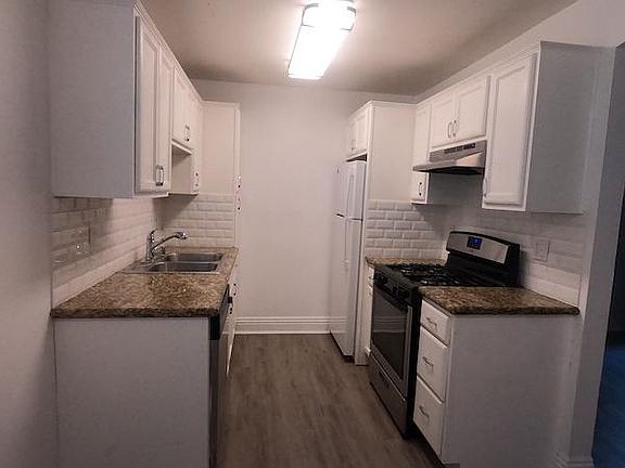 2nd image of 1472 Iris Ave Unit 1