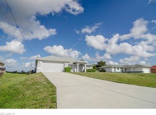 1329 NE Juanita Pl, Cape Coral, FL 33909