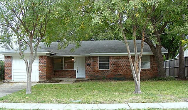1st image of 615 Dover Dr