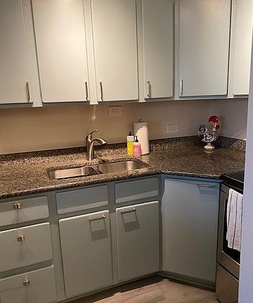 4th image of 4250 N Marine Dr APT 1632