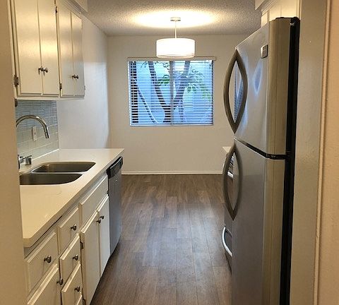 4th image of 1852 Corinth Ave APT 7