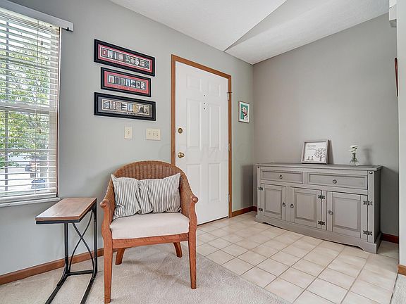 4th image of 3323 Darby Glen Blvd