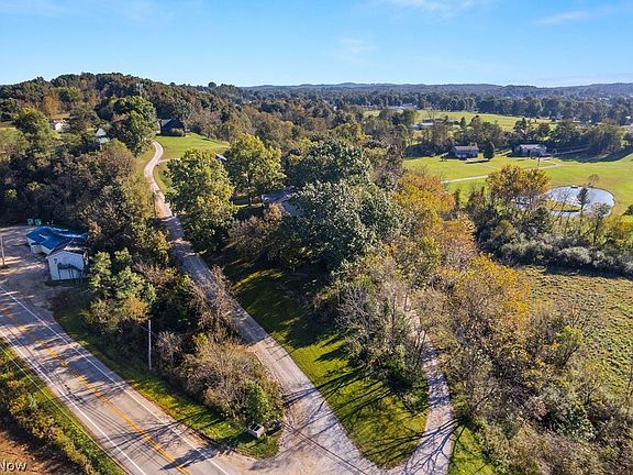 35th image of 58 Rock Ridge Rd