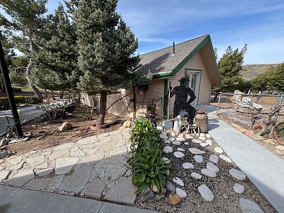 2nd image of 13633 Summit Valley Rd