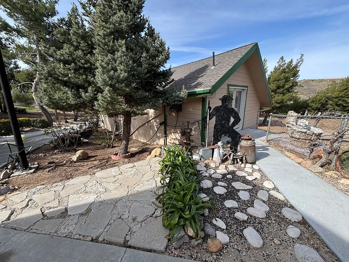 Building Photo - 13633 Summit Valley Rd
