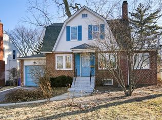 1301 Irving Ave, Wheaton, IL 60187