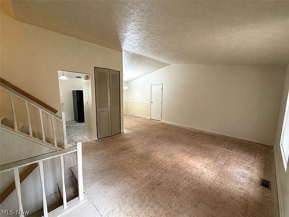4th image of 117 Dennis Dr