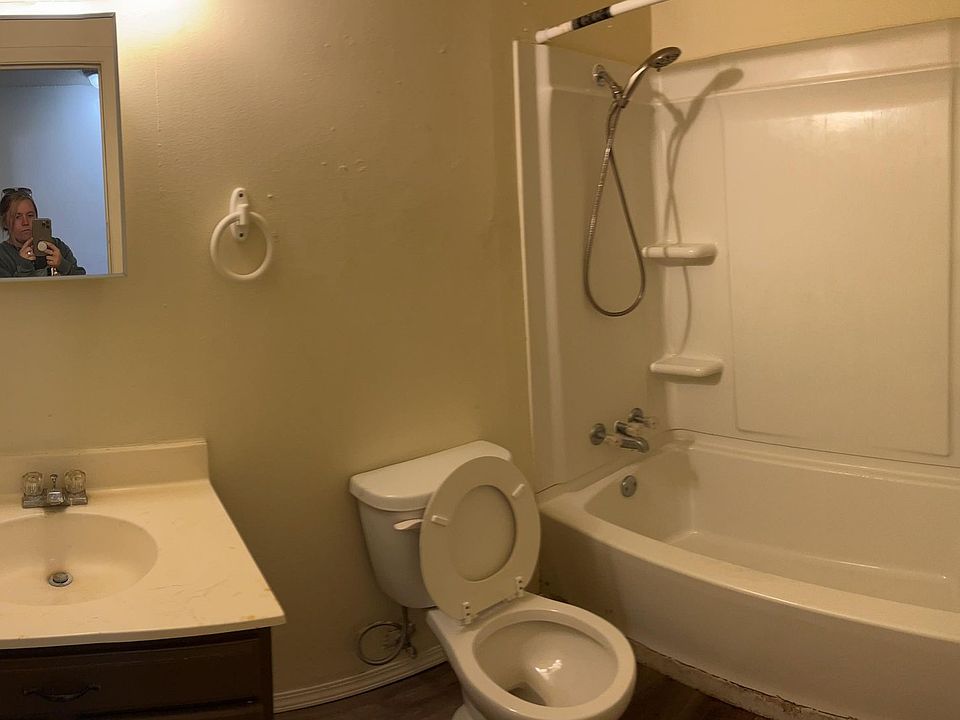 1st image of 111 Park View Ct #10965217