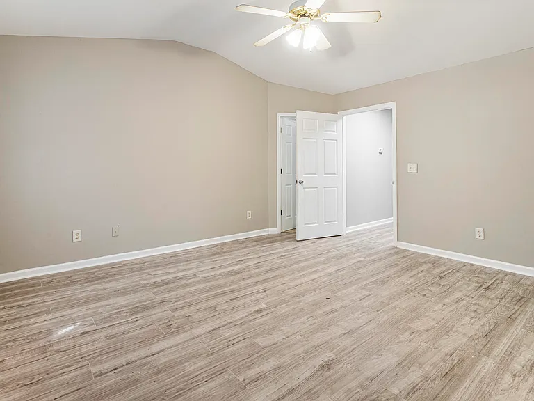 6352 Hickory Lane Cir — Photo 11