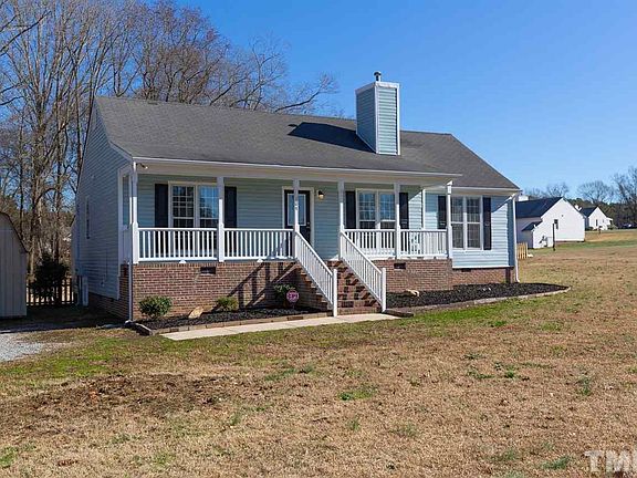 4th image of 104 Chatham Ct
