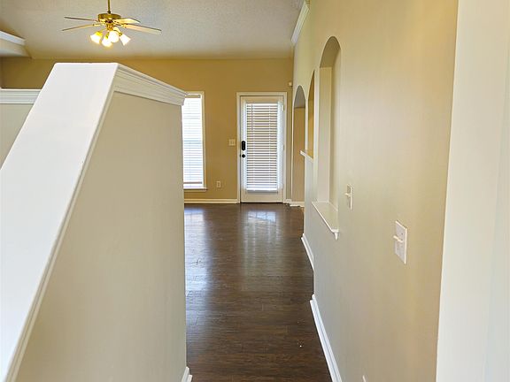 3rd image of 9880 Oldham Dr