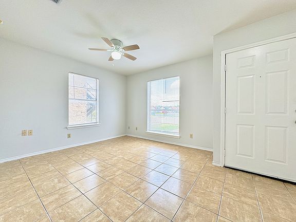 3rd image of 2517 N 32nd St #1